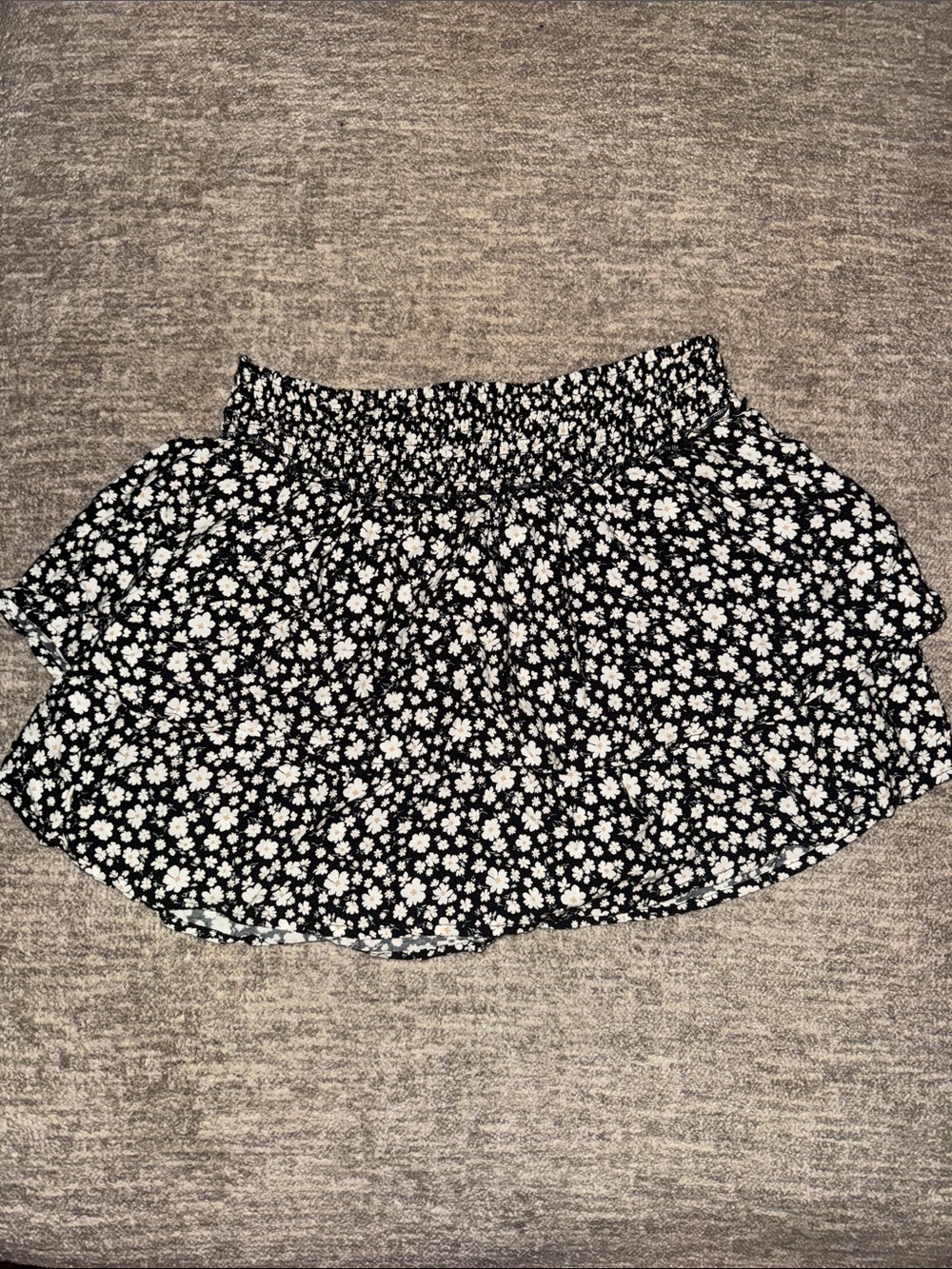Y2K Floral Mini Skirt Black White Daisy Tiered Ruffle Cottagecore Coquette